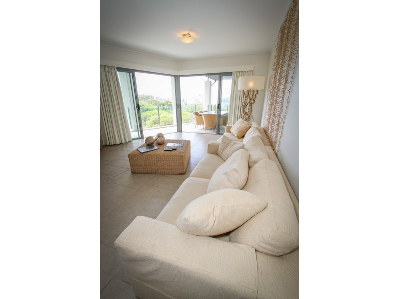 214/1 Beaches Village Circuit, Agnes Water QLD 4677