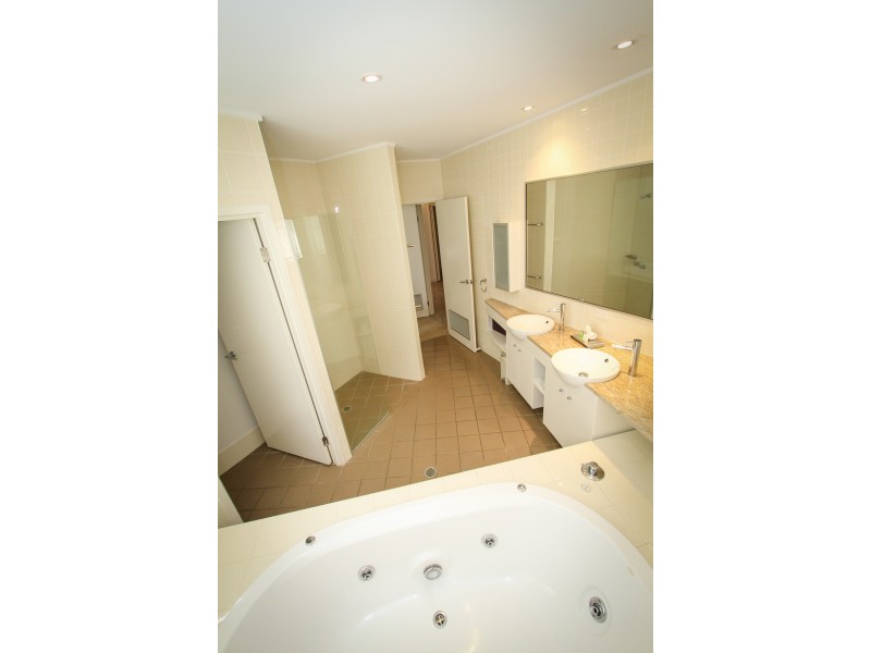 214/1 Beaches Village Circuit, Agnes Water QLD 4677