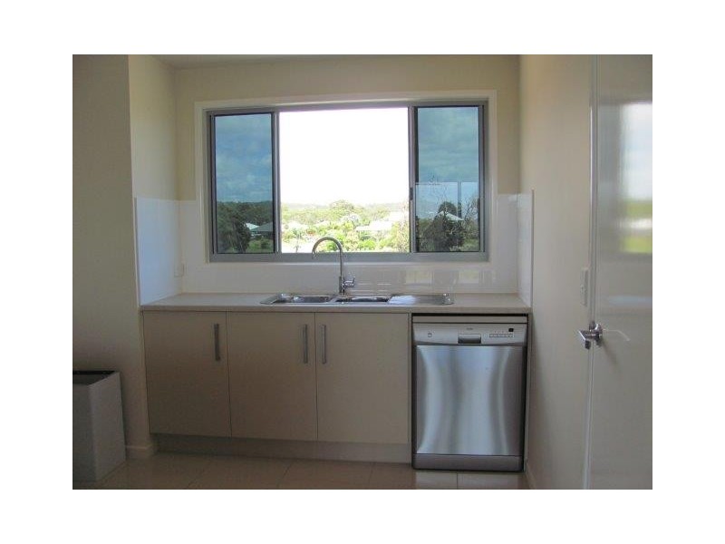 27 Waterfront Ave, Agnes Water QLD 4677