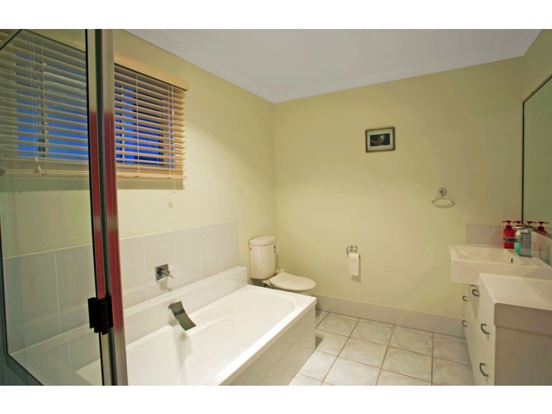 36 Woodrow Drive, Agnes Water QLD 4677