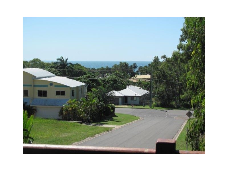 15 Donohue Drive, Agnes Water QLD 4677