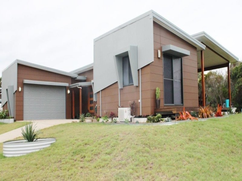 37 Atlantis Boulevard, Agnes Water QLD 4677