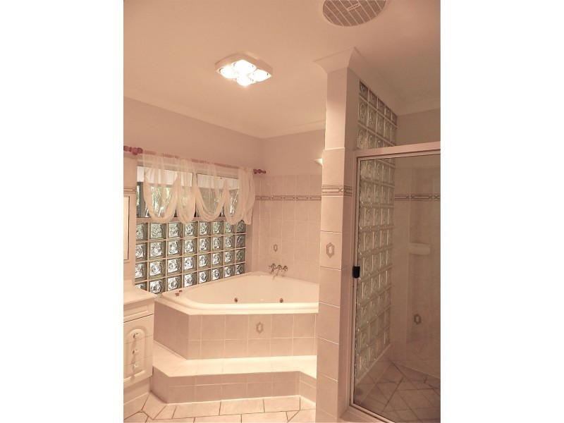 8 Watkins Rd, Agnes Water QLD 4677