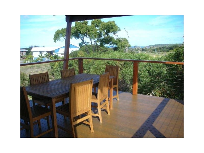 18 Coral Avenue, Agnes Water QLD 4677