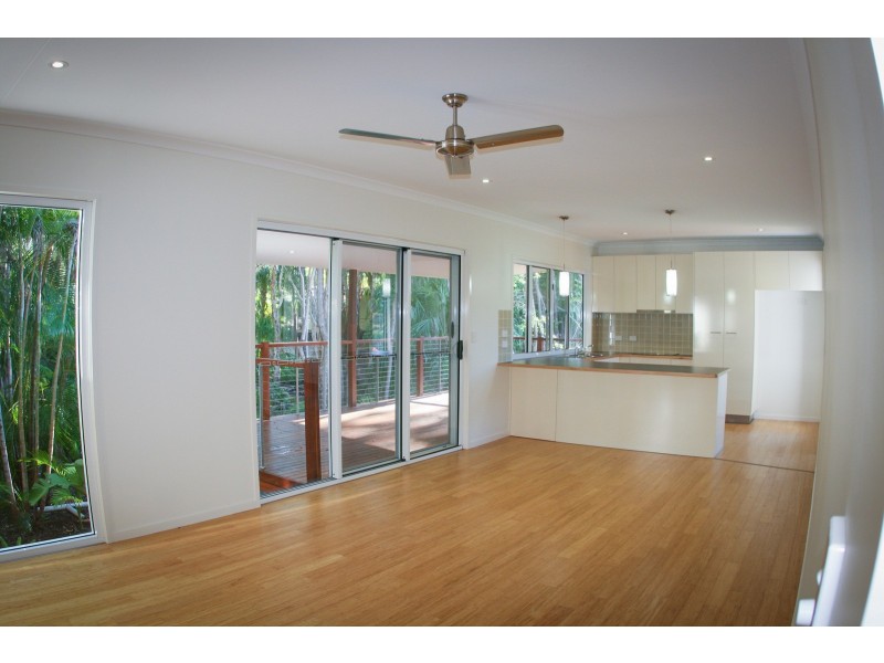 10 Beach Houses Estate Rd, Agnes Water QLD 4677