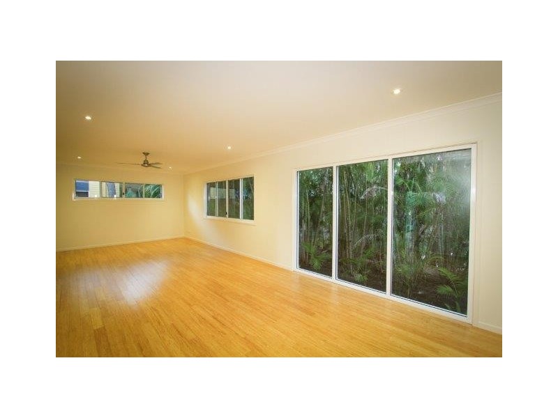 10 Beach Houses Estate Rd, Agnes Water QLD 4677