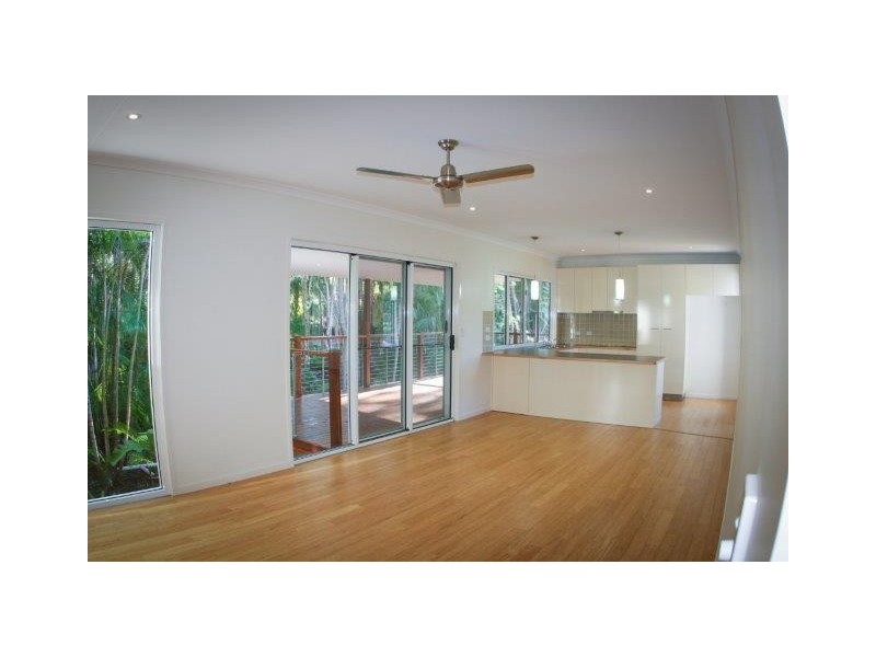 10 Beach Houses Estate Rd, Agnes Water QLD 4677