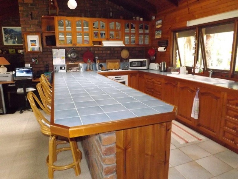 2452 Round Hill Road, Agnes Water QLD 4677