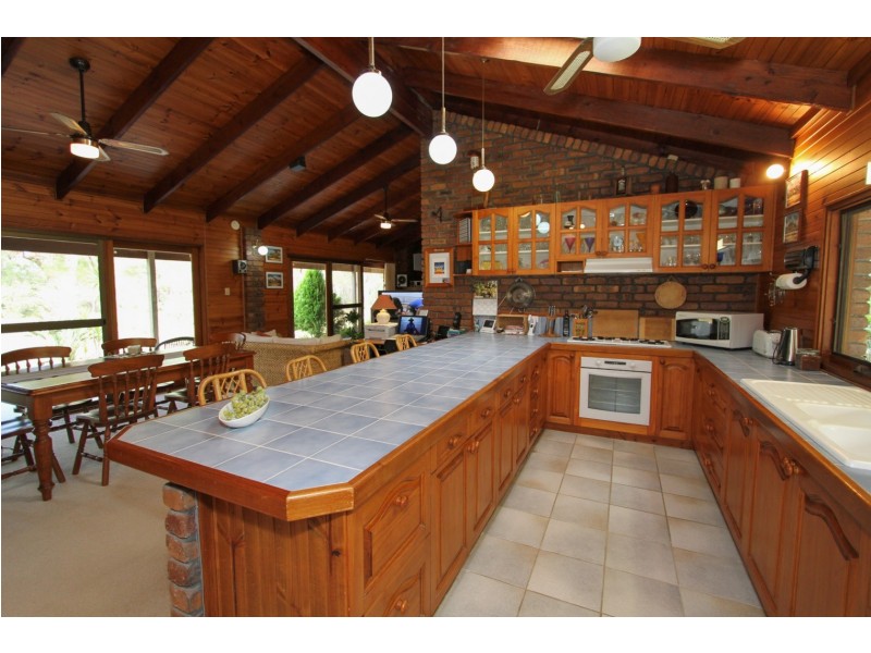 2452 Round Hill Road, Agnes Water QLD 4677