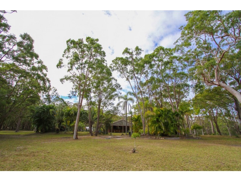 2452 Round Hill Road, Agnes Water QLD 4677