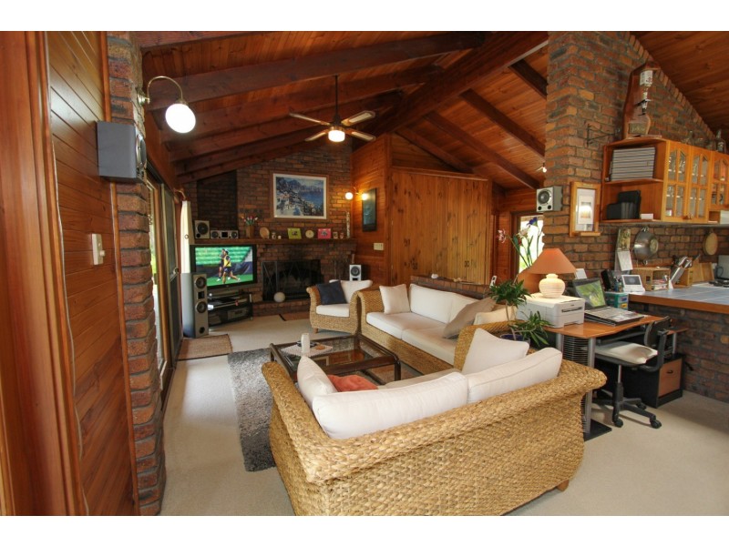 2452 Round Hill Road, Agnes Water QLD 4677