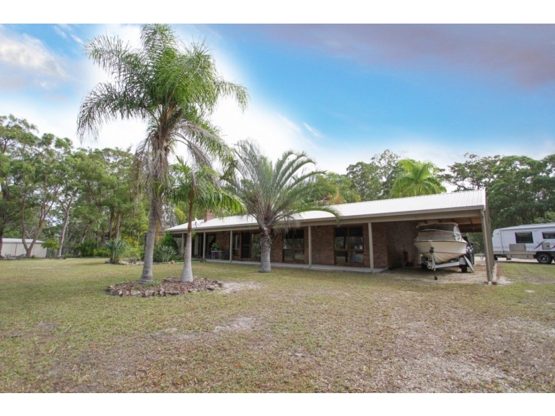 2452 Round Hill Road, Agnes Water QLD 4677
