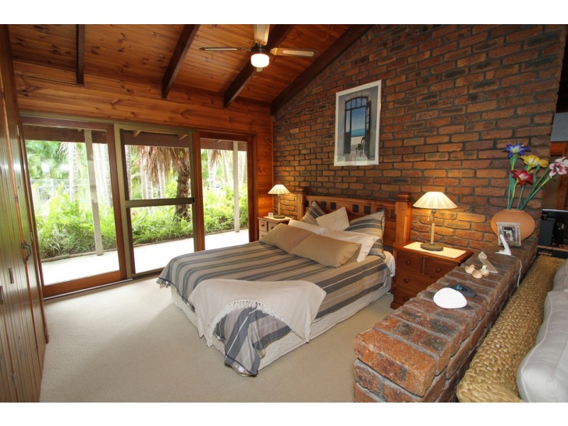 2452 Round Hill Road, Agnes Water QLD 4677