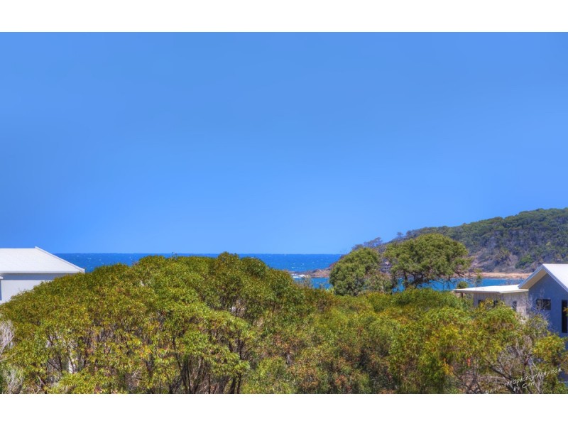 6 North Break Dve, Agnes Water QLD 4677