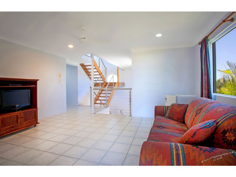 6 North Break Dve, Agnes Water QLD 4677