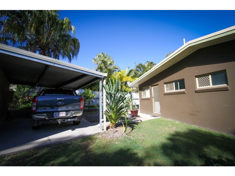4 Agnes Street, Agnes Water QLD 4677