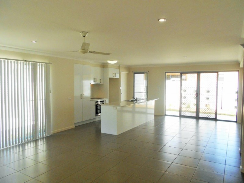 1/9 Dolphin Court, Agnes Water QLD 4677