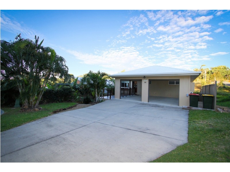 33 Palm Court, Agnes Water QLD 4677