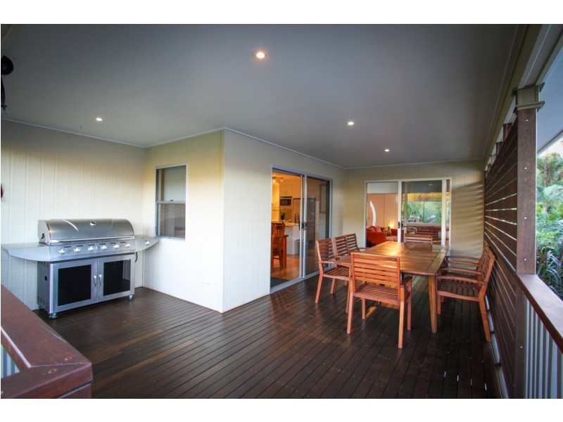 33 Palm Court, Agnes Water QLD 4677