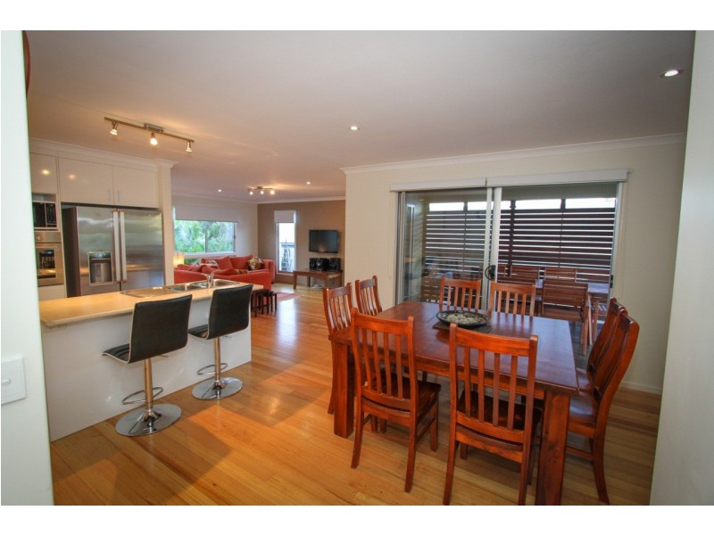 33 Palm Court, Agnes Water QLD 4677