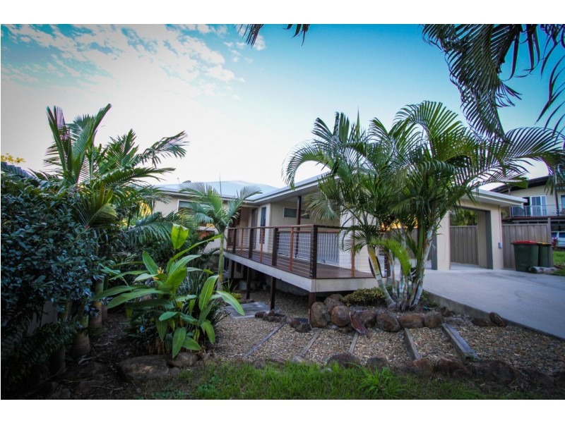 33 Palm Court, Agnes Water QLD 4677