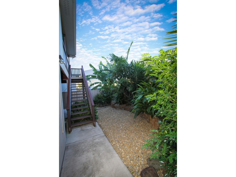 33 Palm Court, Agnes Water QLD 4677