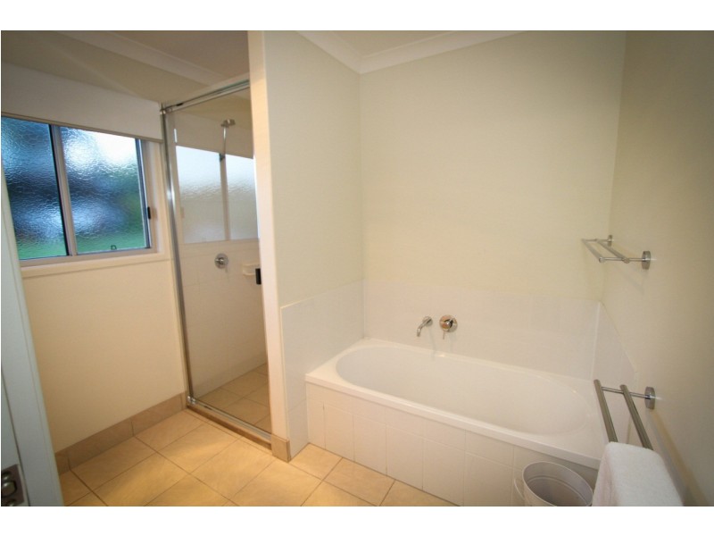 33 Palm Court, Agnes Water QLD 4677