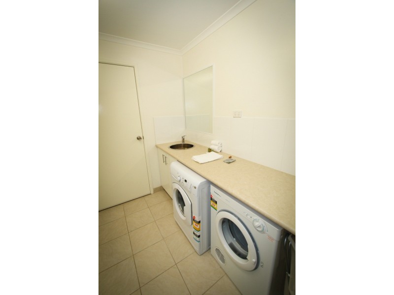 33 Palm Court, Agnes Water QLD 4677