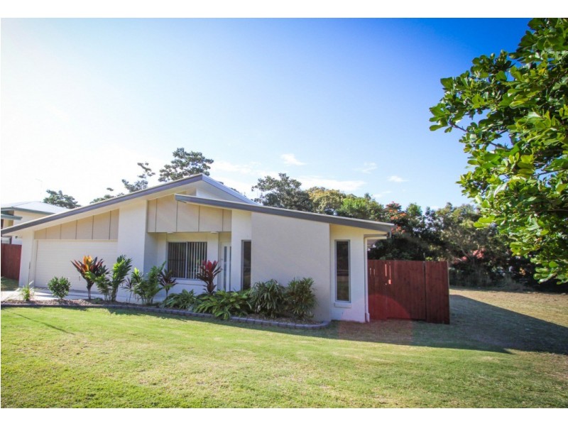 15 Joseph Banks Drive, Agnes Water QLD 4677