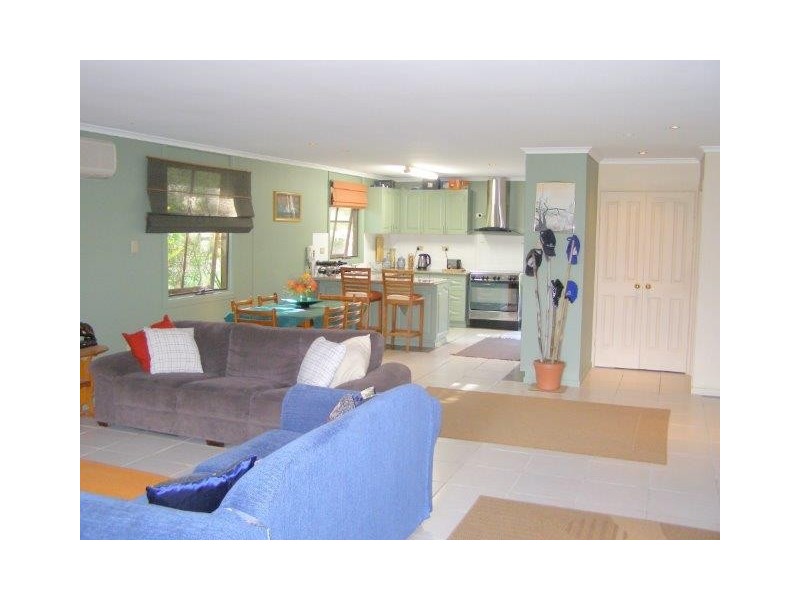 207 Bicentennial Dr, Agnes Water QLD 4677