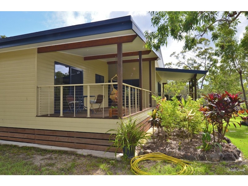 514 Davies Road, Captain Creek QLD 4677