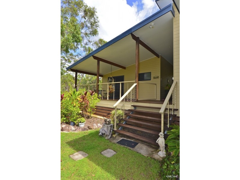 514 Davies Road, Captain Creek QLD 4677