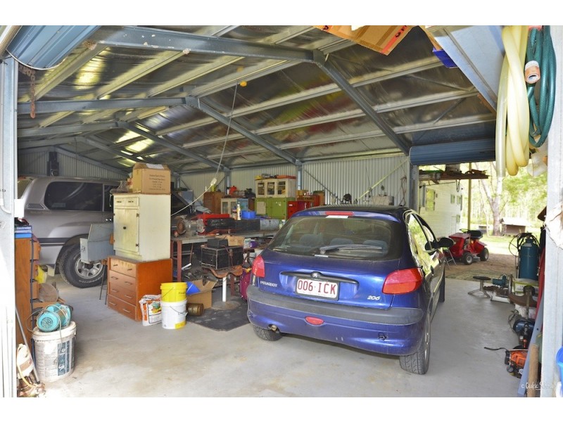 514 Davies Road, Captain Creek QLD 4677