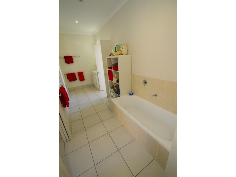 9 Whitby Place, Agnes Water QLD 4677