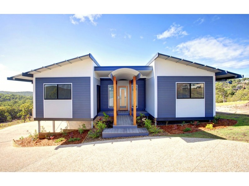 82 Seaspray Drive, Agnes Water QLD 4677