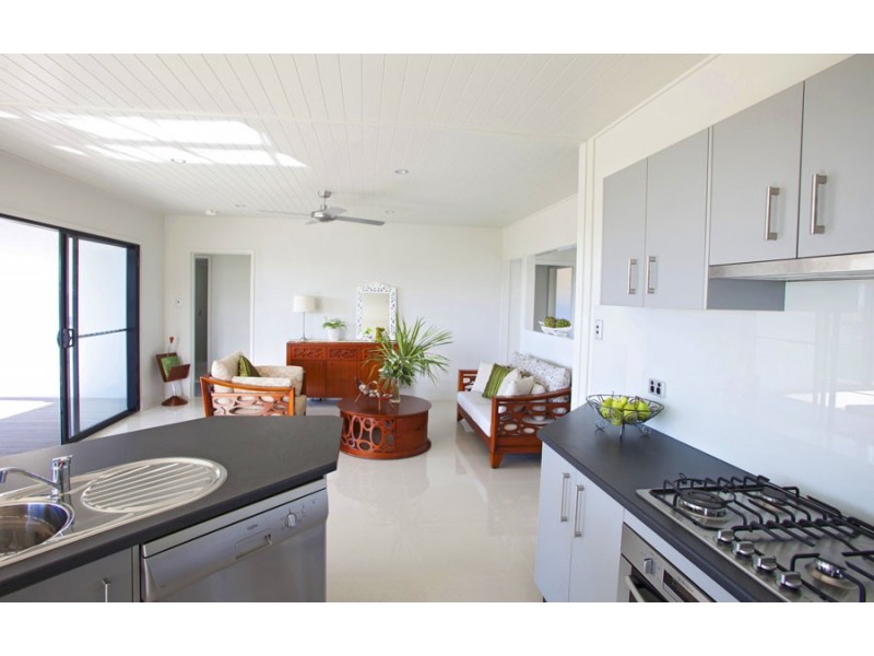 82 Seaspray Drive, Agnes Water QLD 4677