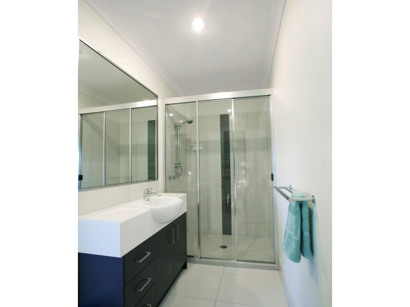 2/16 Starfish Street, Agnes Water QLD 4677