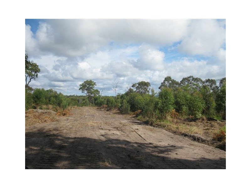 2385 Round Hill Rd, Round Hill QLD 4677