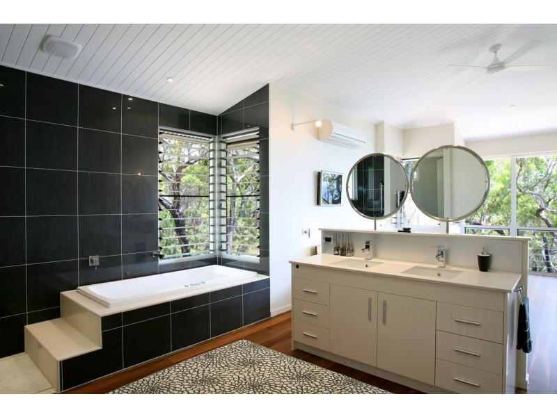 47 Bloodwood Ave Sth Sunrise, Agnes Water QLD 4677