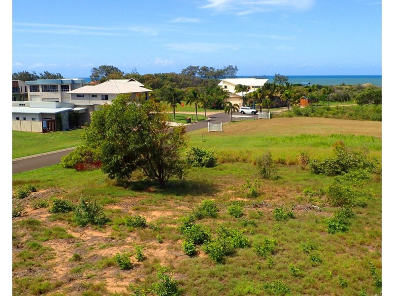 20 Atlantis Boulevard, Agnes Water QLD 4677