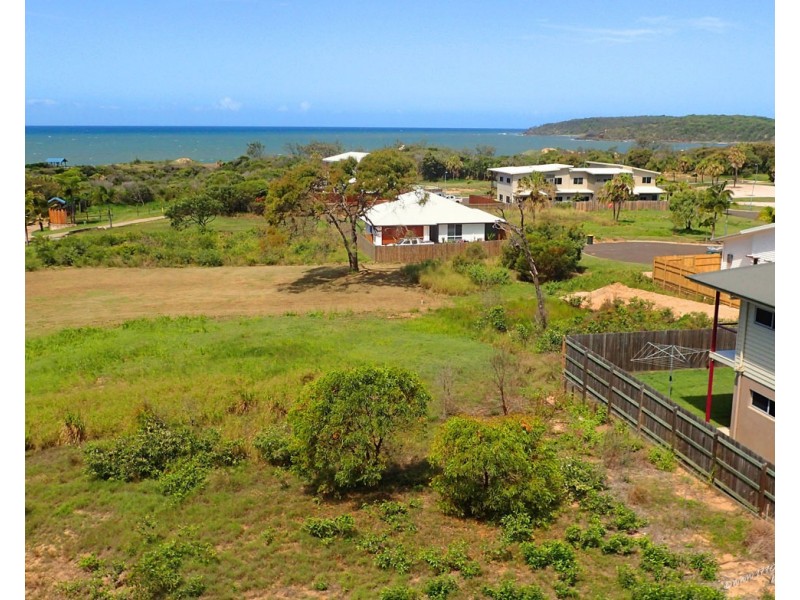 20 Atlantis Boulevard, Agnes Water QLD 4677