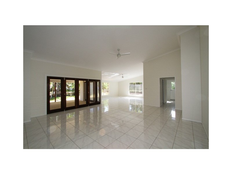 23 Captain Cook Drive, Agnes Water QLD 4677