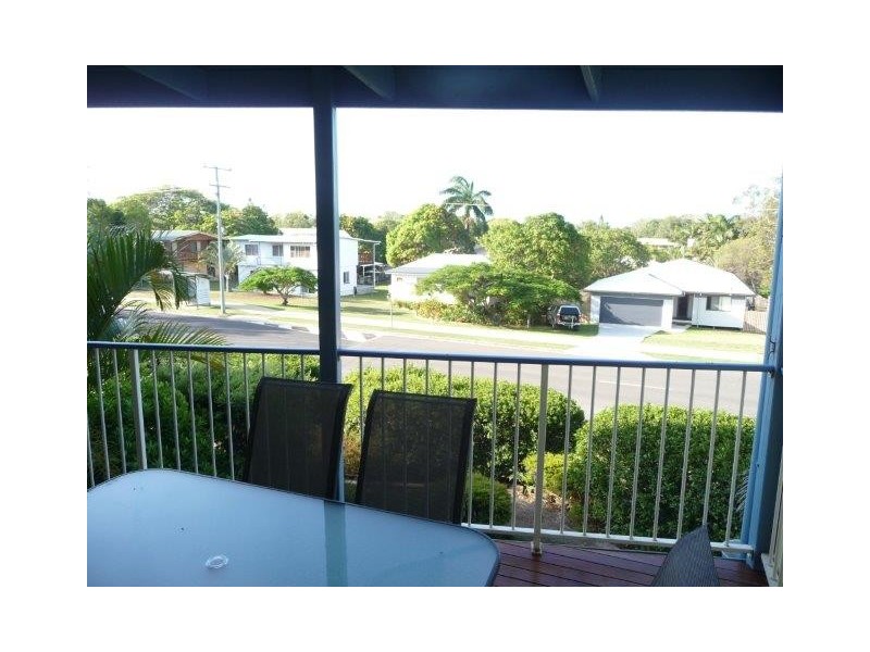 1/2 Tate Street, Agnes Water QLD 4677