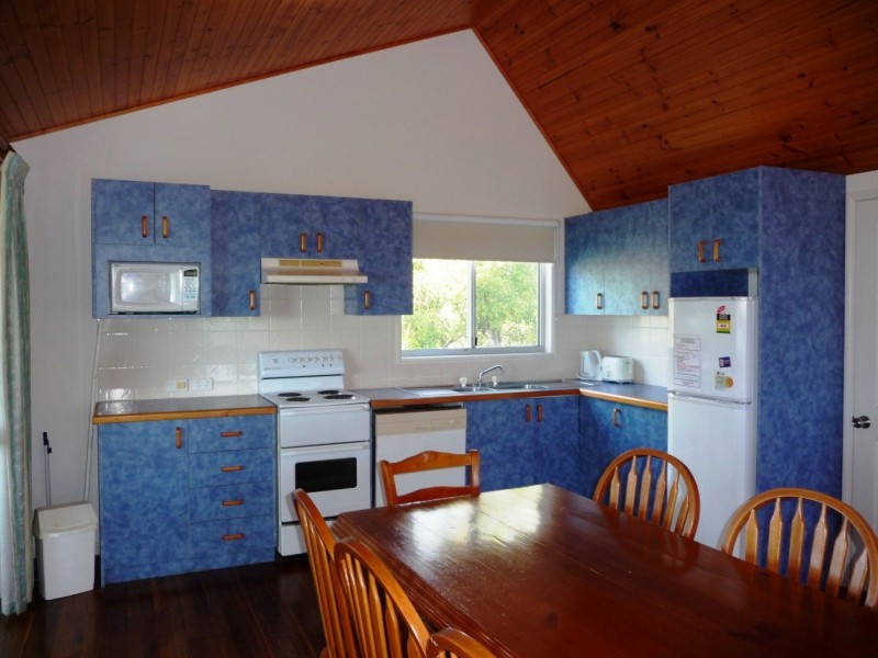 53 Captain Cook Dr, Agnes Water QLD 4677