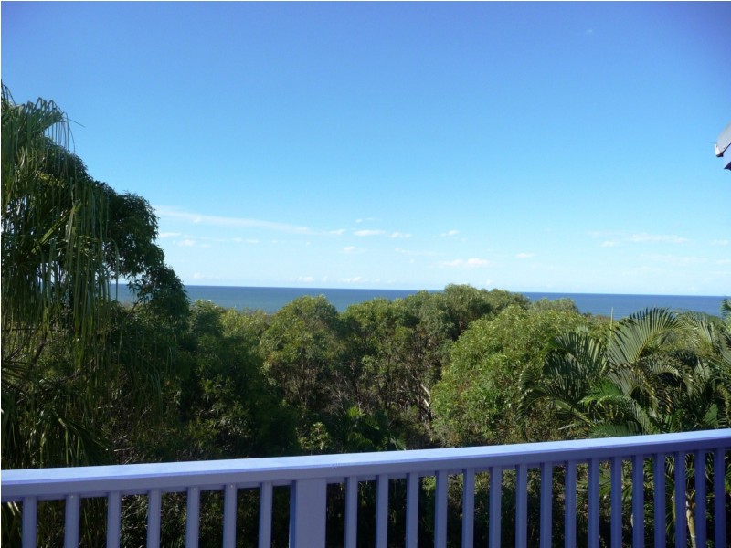 53 Captain Cook Dr, Agnes Water QLD 4677