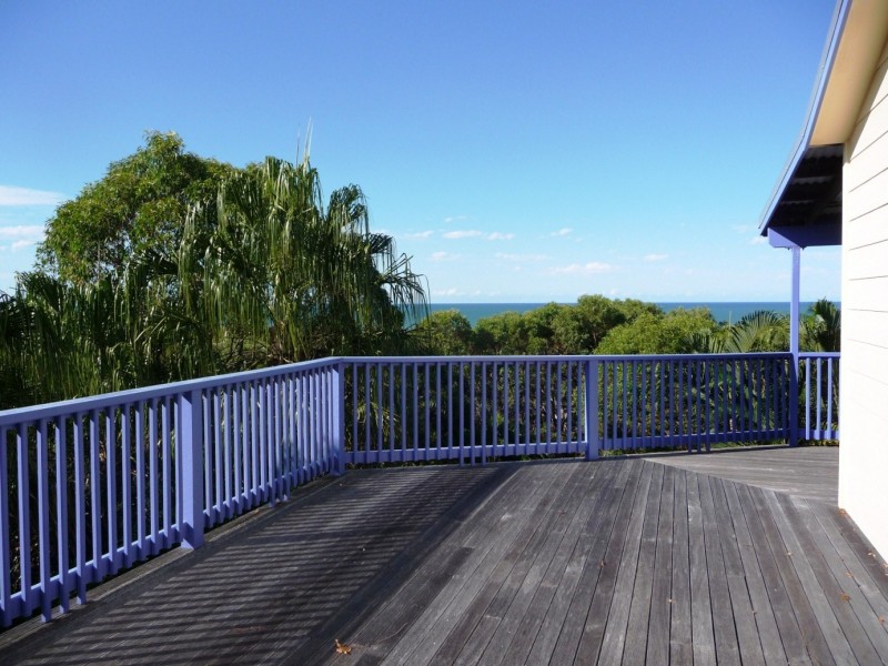 53 Captain Cook Dr, Agnes Water QLD 4677