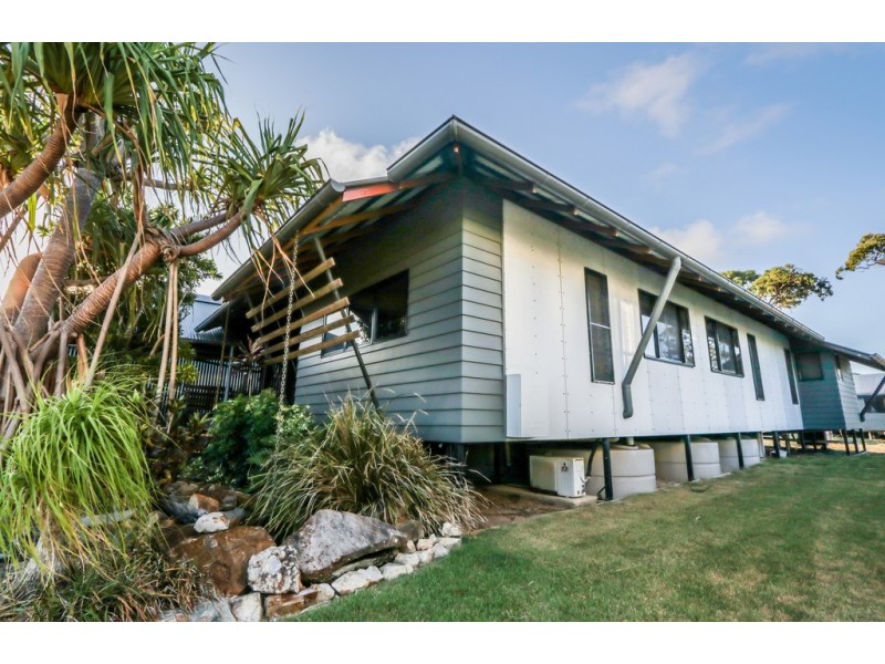4 Seascape Close, Agnes Water QLD 4677