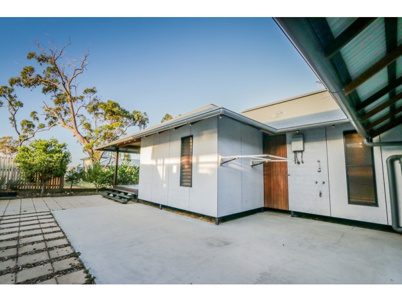 4 Seascape Close, Agnes Water QLD 4677