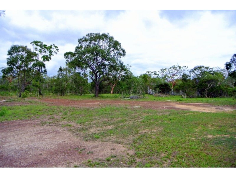 193 Maude Hill Road, Deepwater QLD 4674
