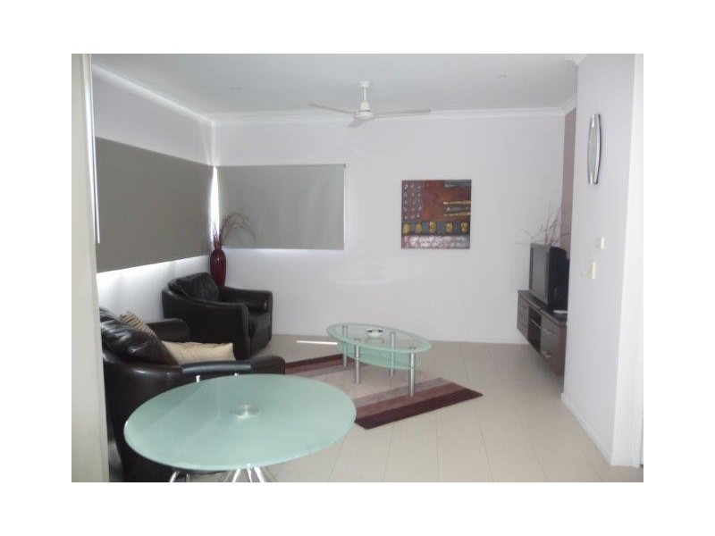 7/2 Dolphin Court, Agnes Water QLD 4677